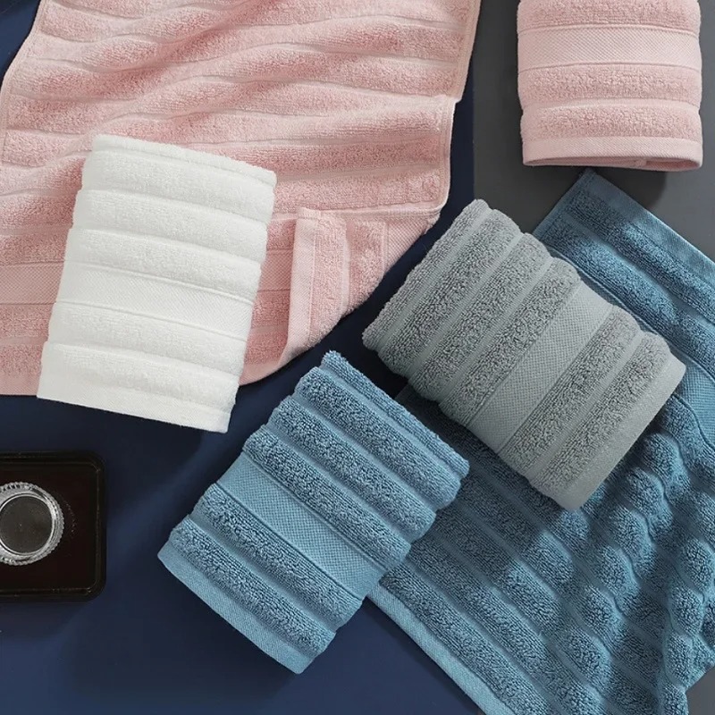 Полезное квадратное полотенце  – обзор и цена Zara Home Bathroom