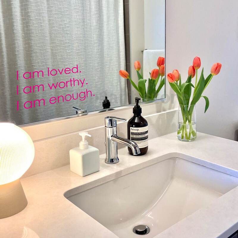 Наклейка на зеркало «Я любим/а – обзор и цена Home Theater Bathroom