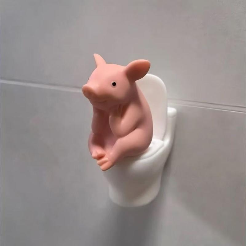 Милая свинка, сидящая на унита – обзор и цена Home Of The Year Bathroom